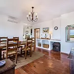 Villa Toriba