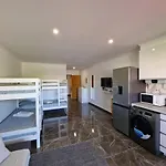 Stunning Apartment Near Clubs