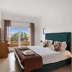 Barracuda Oura Dream Apartment