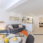 #170 Pateo Flat By Home Holidays