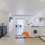 #170 Pateo Flat By Home Holidays