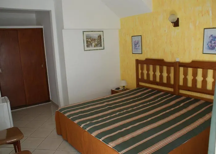 Vila Emilia