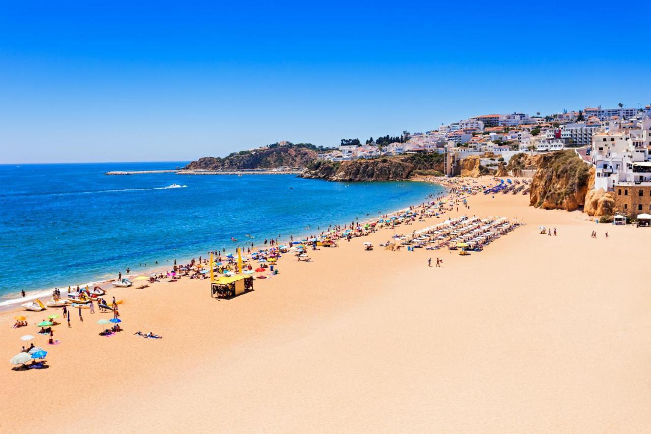 Warm Yellow Albufeira