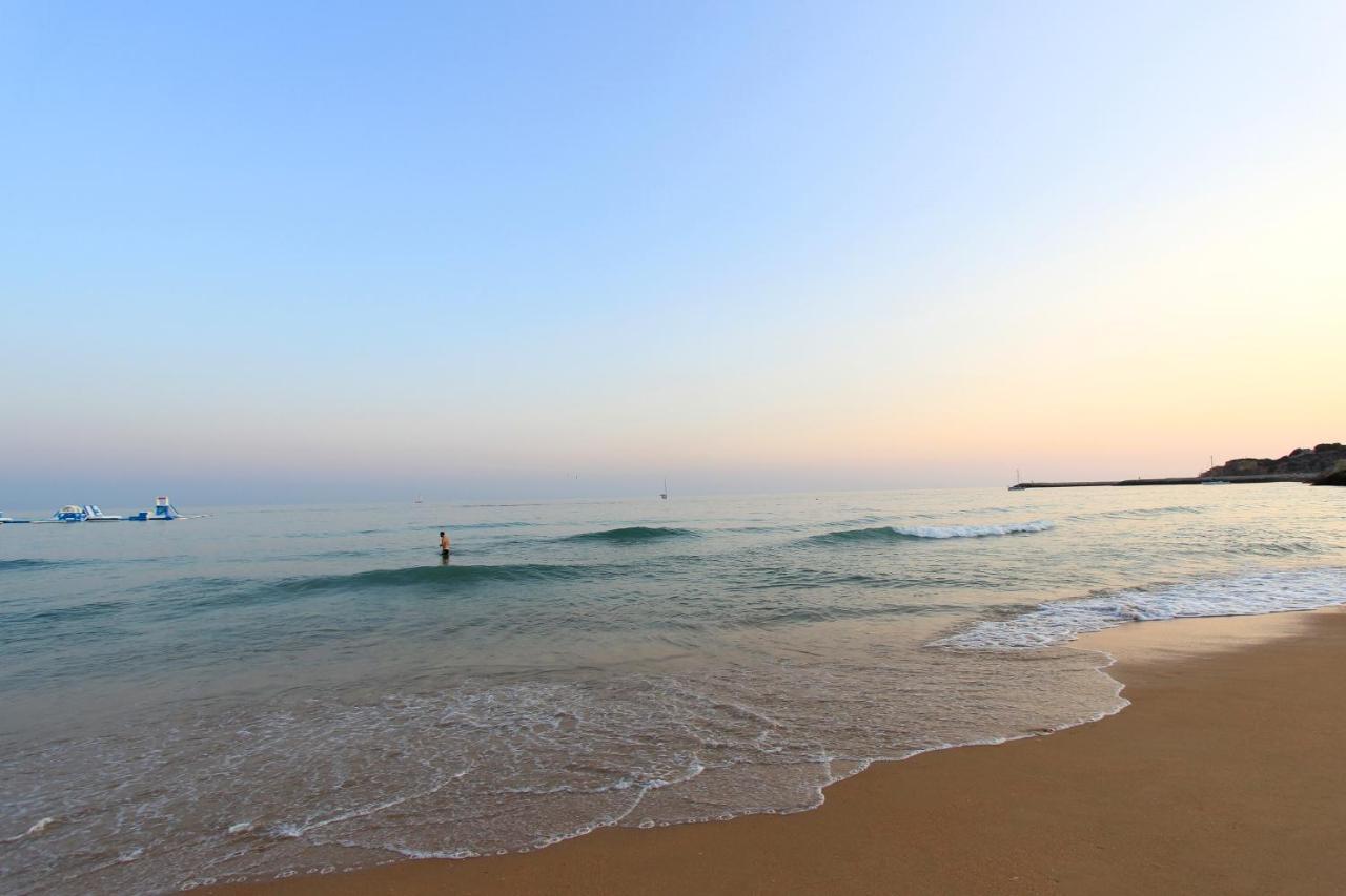 Warm Yellow Albufeira