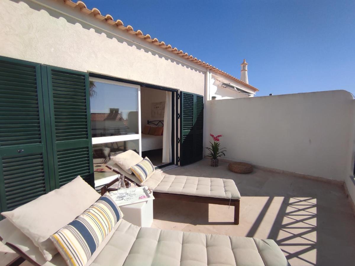 Villa Magna Near The Strip With Bbq, Ac, Balcony, Parking, 4 Tvs And Free Wifi *