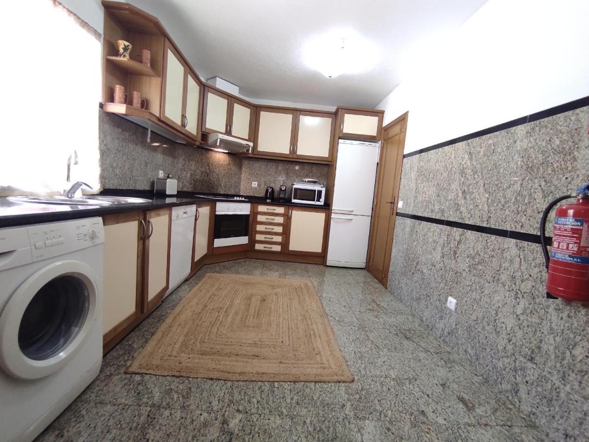 Magna Near The Strip With Bbq, Ac, Balcony, Parking, 4 Tvs And Free Wifi Villa Albufeira