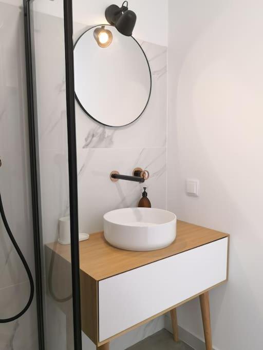 Airy 3br, Ac, Garden, 2min Strip, 8min Oura * Albufeira