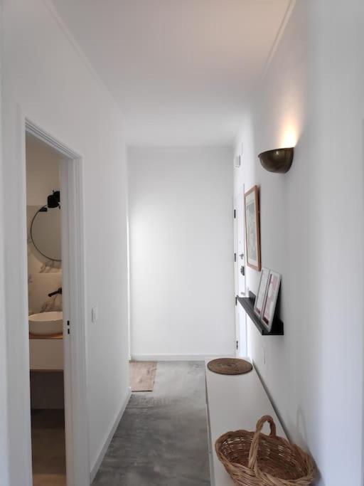 Apartment Airy 3br, Ac, Garden, 2min Strip, 8min Oura
