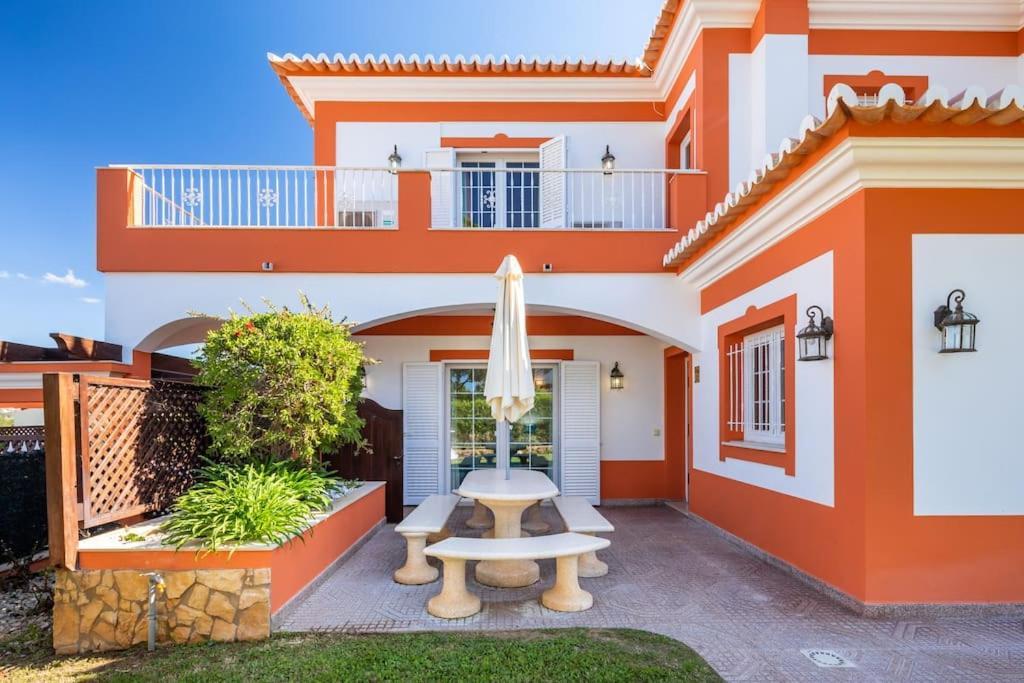 4 Bedrooom Private Ribeiro Ii With Pool, Garden, Wi-fi