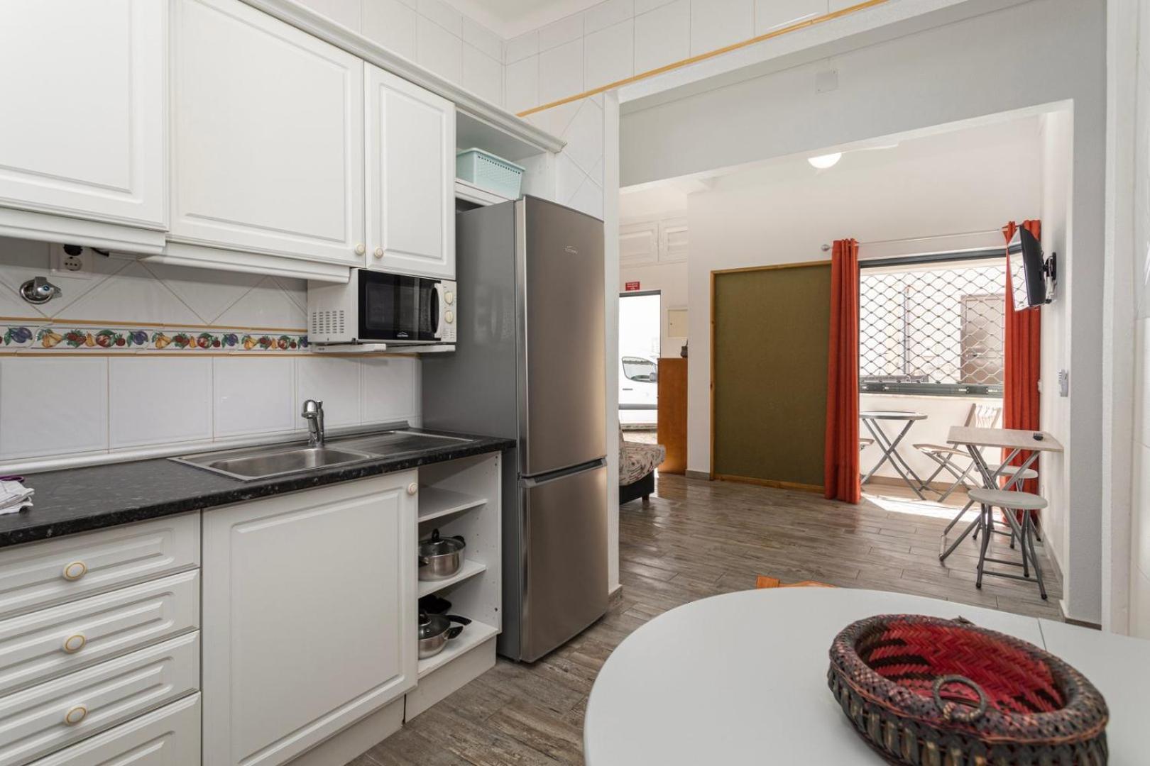 Beachfront Rc Apartment Albufeira