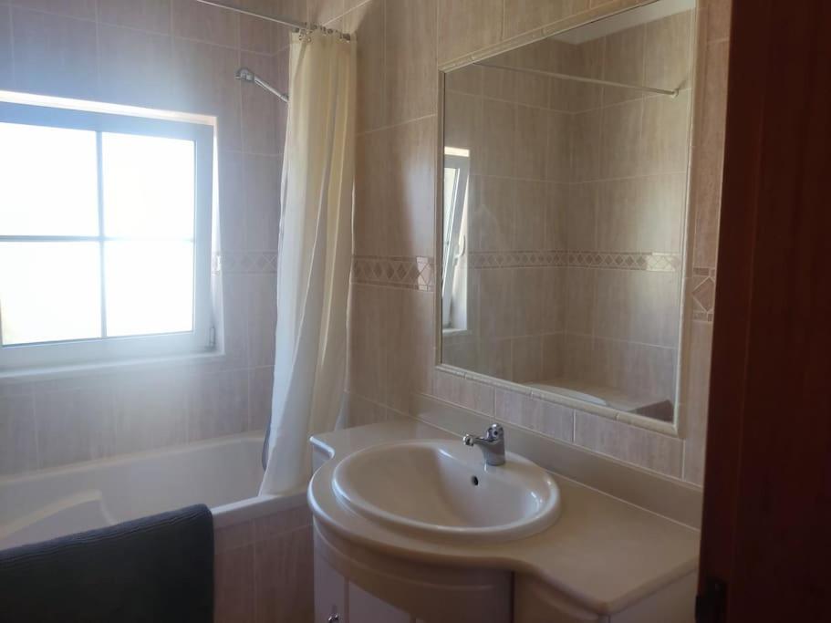Central Location 3 Bedroom Villa Albufeira