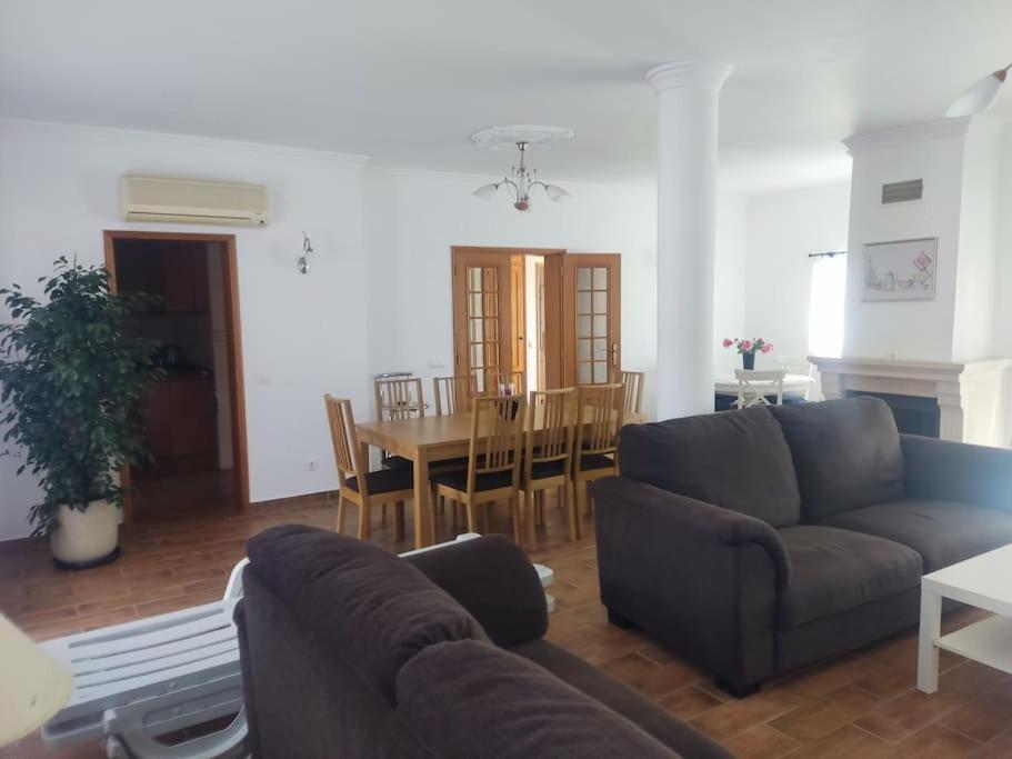 Villa Central Location 3 Bedroom Albufeira