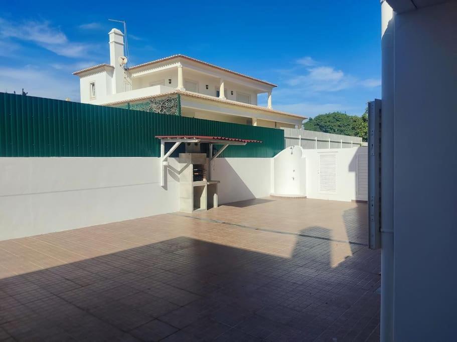 Central Location 3 Bedroom Villa Albufeira