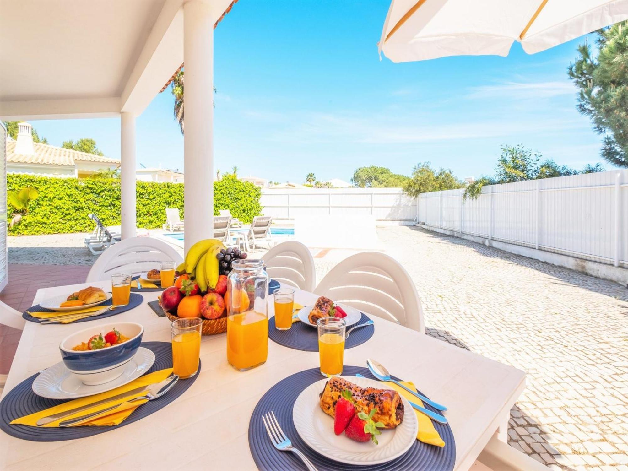 4 Bedroom With Pool Villa Albufeira