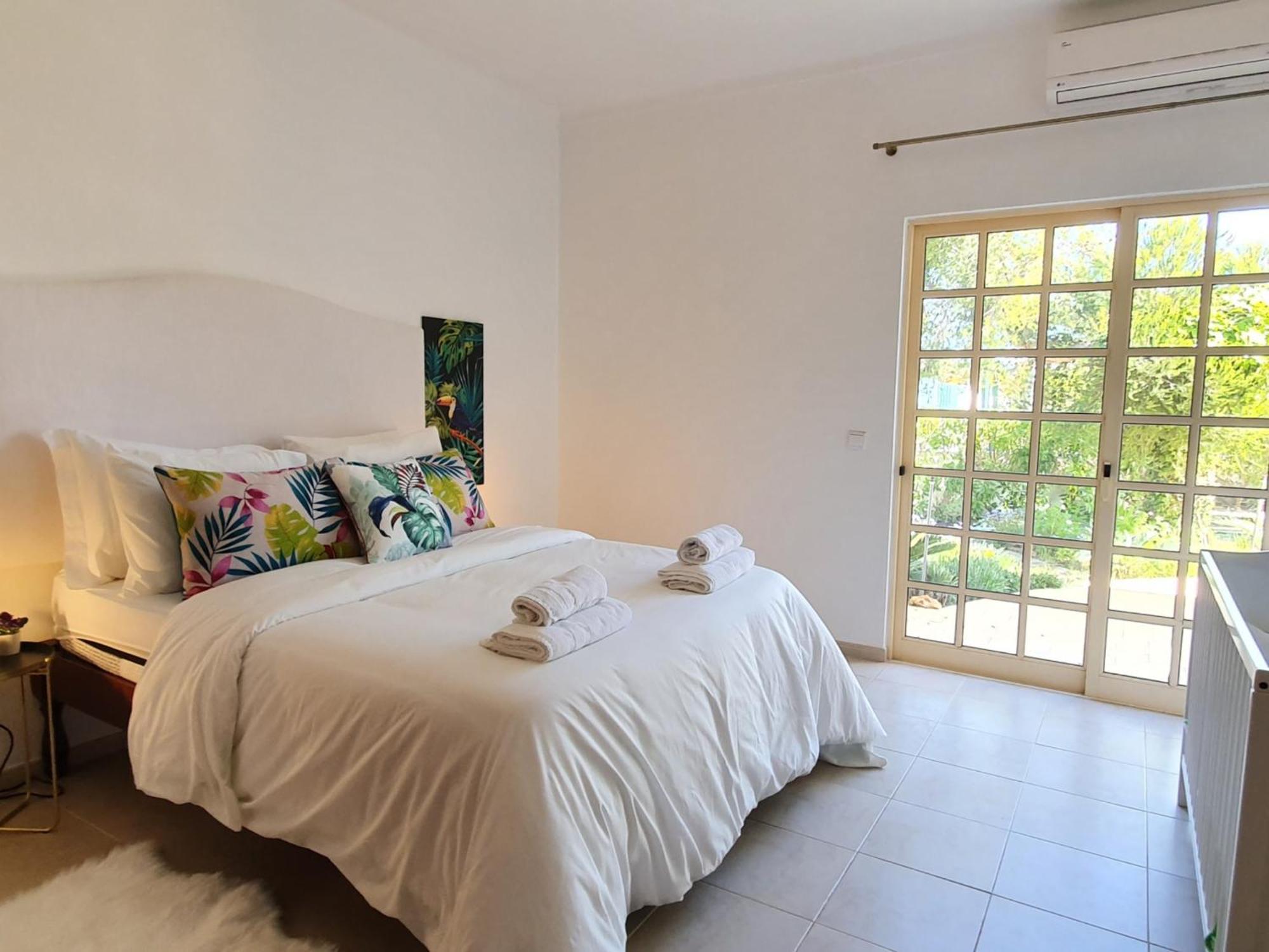 Spacieuse Pour Familles Avec Piscine Privee A - Pt-1-6 Villa *