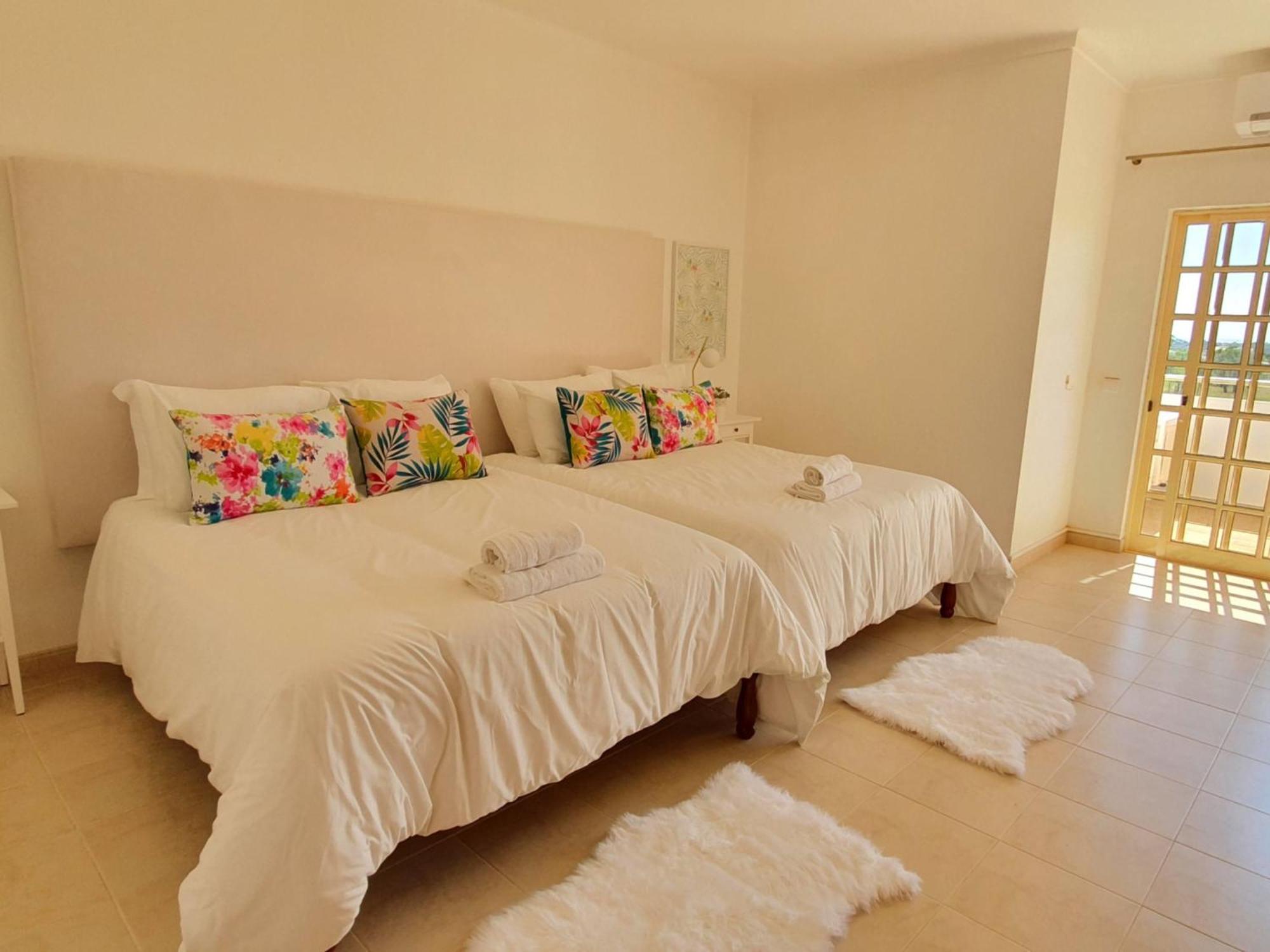 Spacieuse Pour Familles Avec Piscine Privee A - Pt-1-6 Villa
