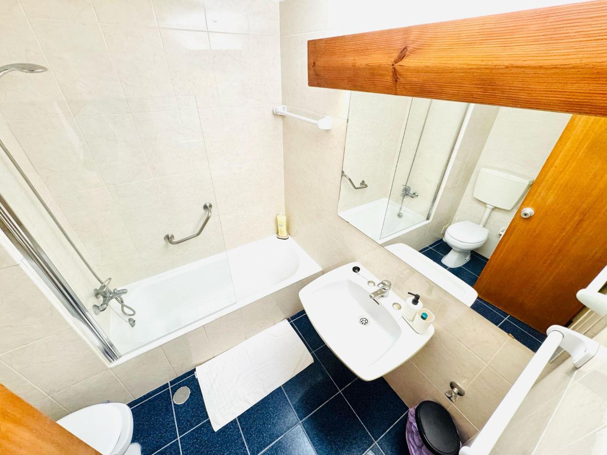 Oura Apartment