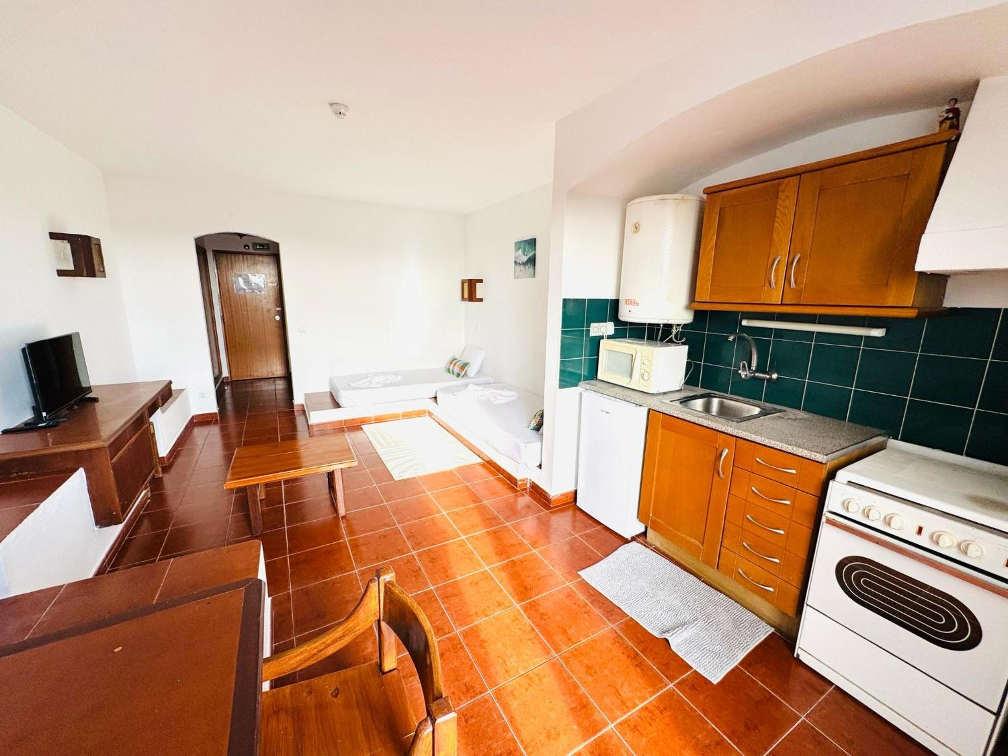 Oura Apartment Albufeira
