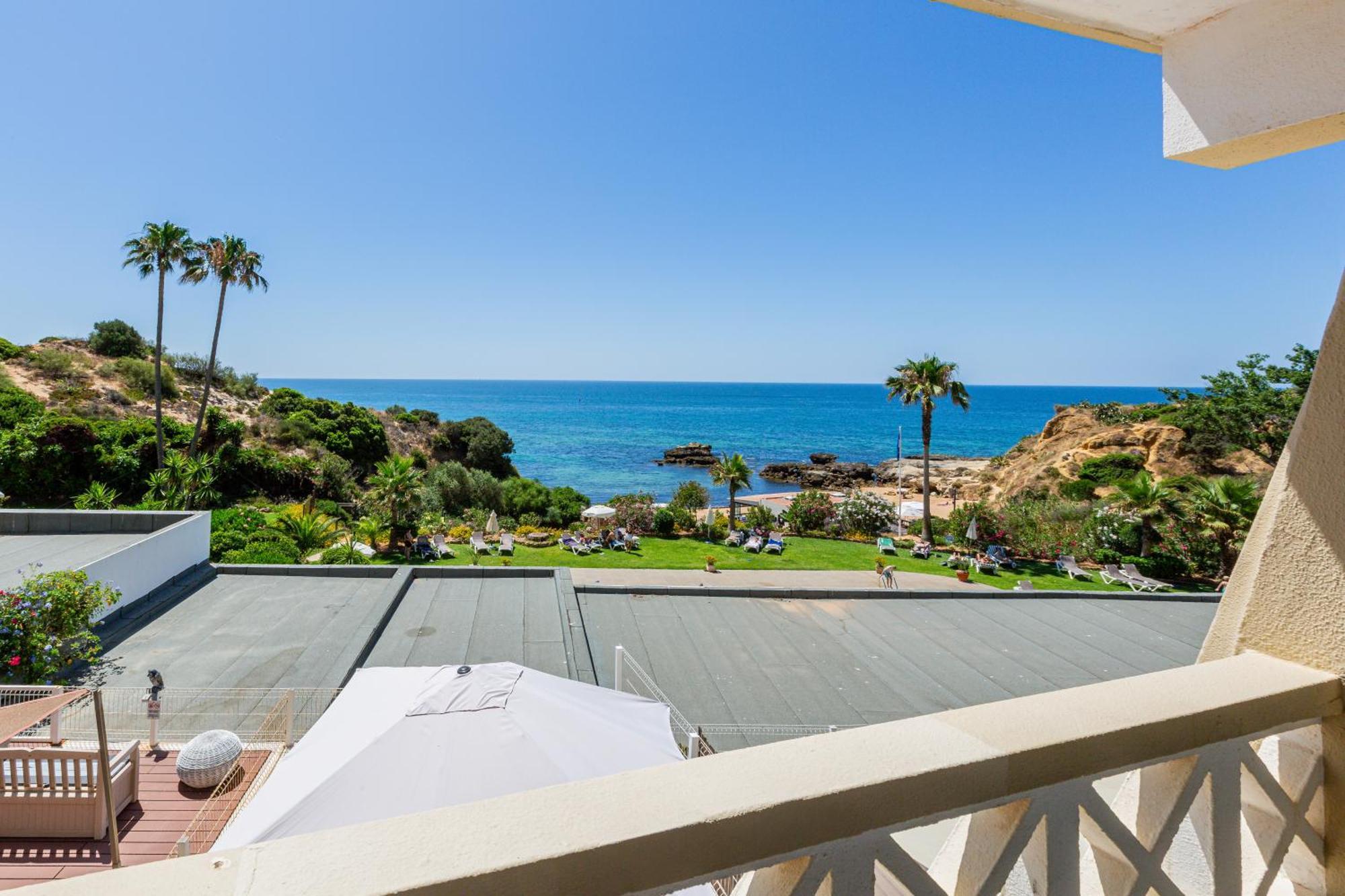 Beachfront Dos Aveiros Apartamento