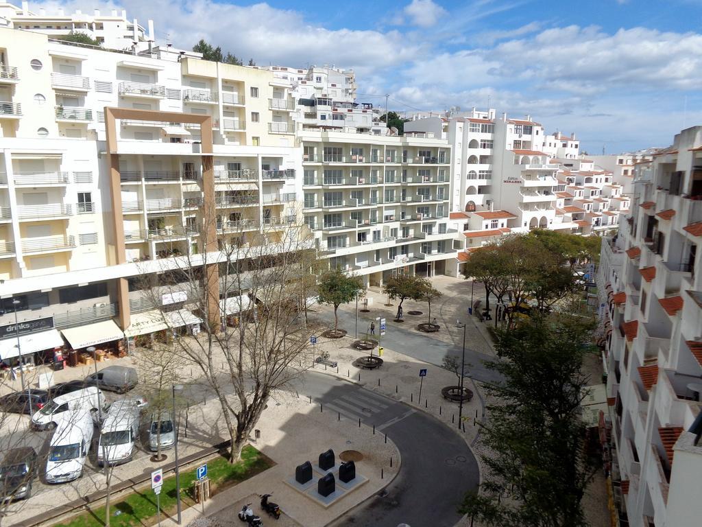 Avenida Da Liberdade *