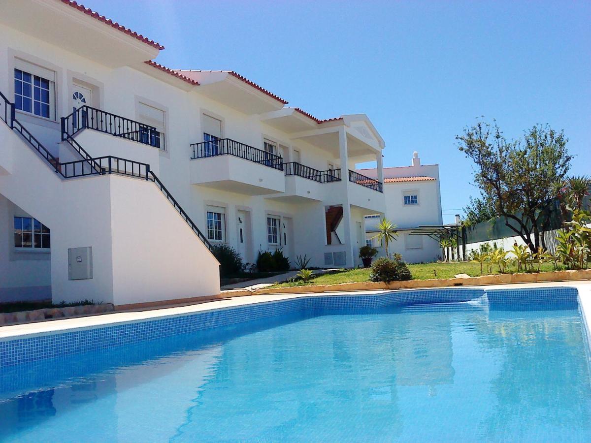 Charming Mountain View Apartment Albufeira