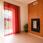 Villa Alice - Free Wifi & Air Co & Swimming Pool - By Bedzy
