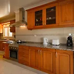 Villa Alice - Free Wifi & Air Co & Swimming Pool - By Bedzy