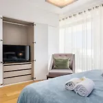 Elle Design Villa By Ocvillas