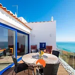 #041 Future House By Home Holidays