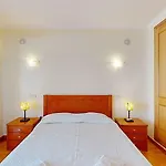 Vivenda V3 Encantadora Em Albufeira