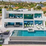 Villa Das Amendoeiras By Hellovacations