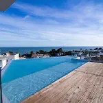 Panoramic I Apartment - Rooftop Pool & Sea View