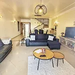 Farm Village- Townhouse 2 Mins From Old Town Albufeira
