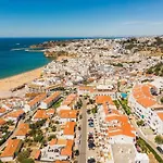 Central Town 2-Bedroom Apartment Albufeira