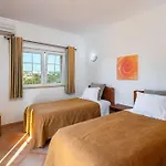 7+1 Bedroom Private Villa, Heated Pool, Games, Bbq