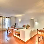 Beguest Oura Vilanova Apartment