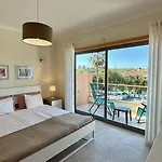 White By Check-In Portugal
