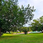 Well Located Studio Flat At Oura