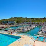 Marina Ocean Residence