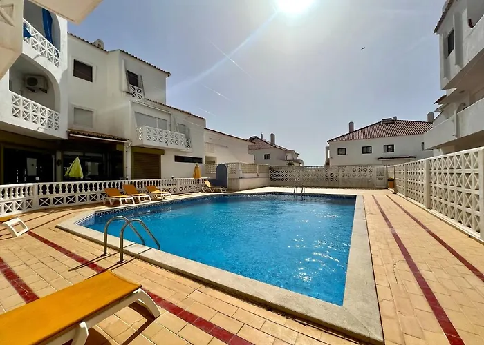 Albufeira Central 3 With Pool By Homing