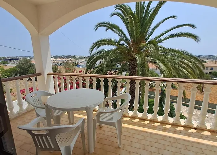 Albufeira Traditional Apartments In Villa