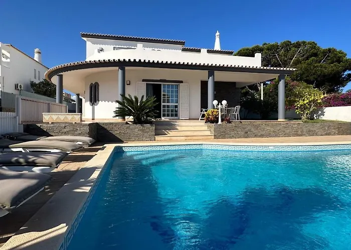 Vivenda Catavento V5 Piscina E 100Mt Praia Da Gale