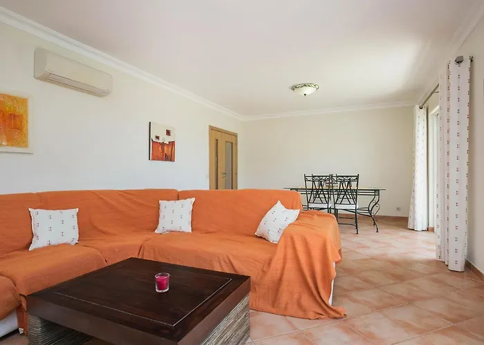 Abf36V2 Charming 2 Bdr Villa Located Only A Few Mi