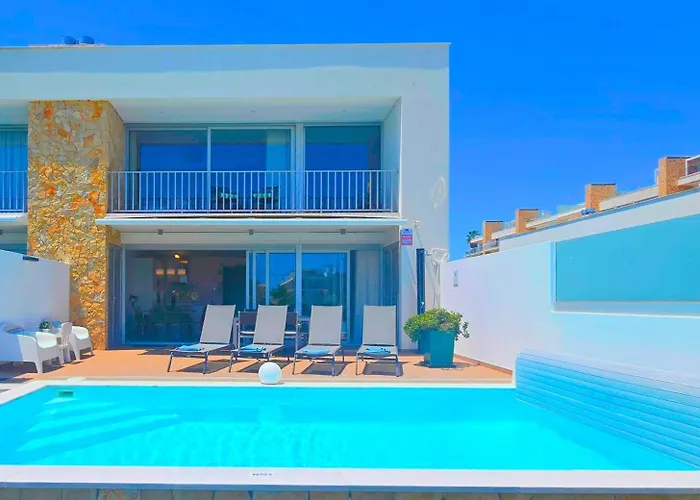 Luxury Villa & Private Heatable Pool In Albufeira