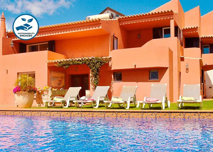 Spacious Villa In Albufeira