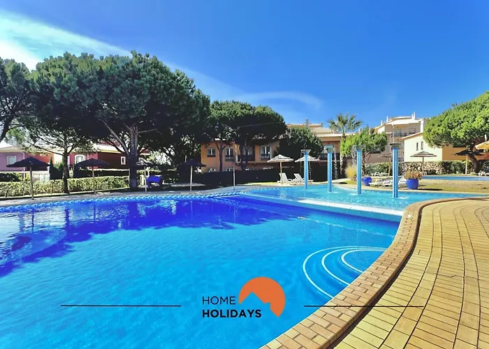 #272 Pedra Dos Bicos J By Home Holidays