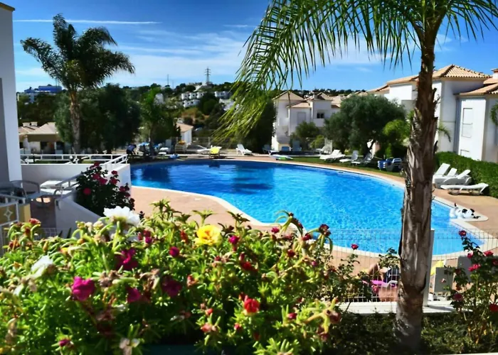 Farm Village- Townhouse 2 Mins From Old Town Albufeira