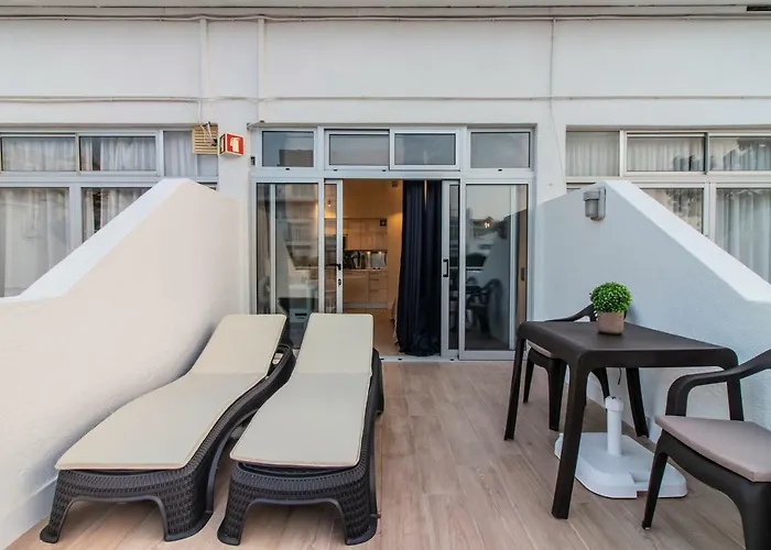 Bmyguest - Oura Beach Studio I
