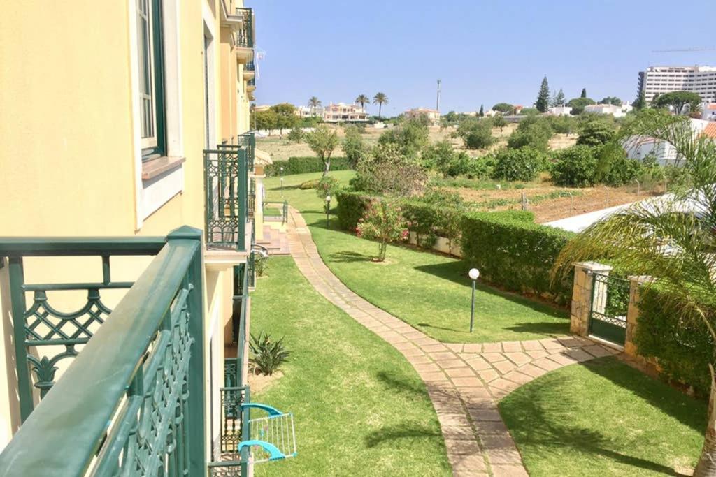 Edificio Sao Joao Areias Strip L Oura Apartment *
