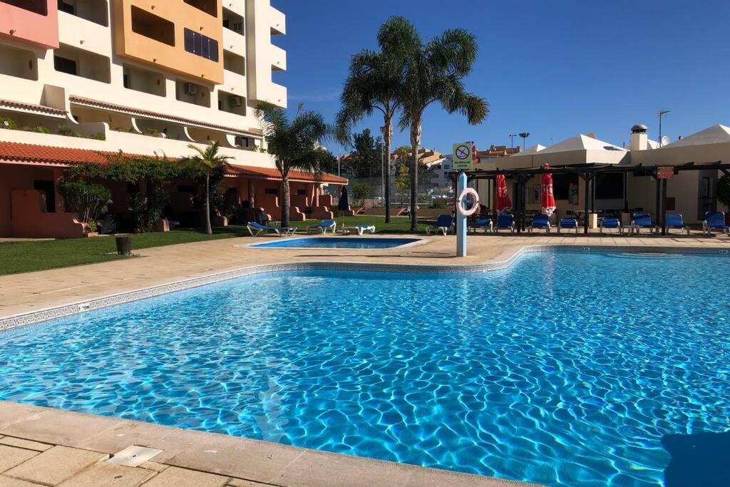 Apartment Caporizon Magnifique Vue Mer Et Piscine Plein Centre Albufeira